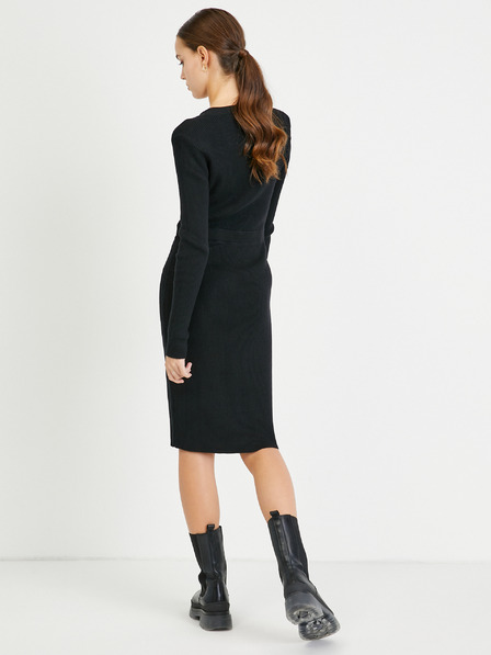 Guess Alexandra Ruha