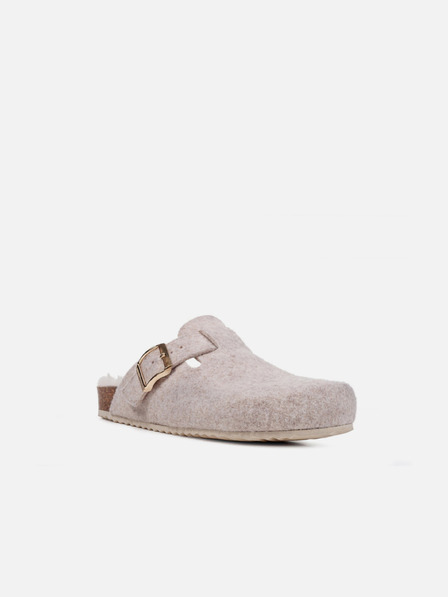 Geox Fehér női papucs Geox Brionia