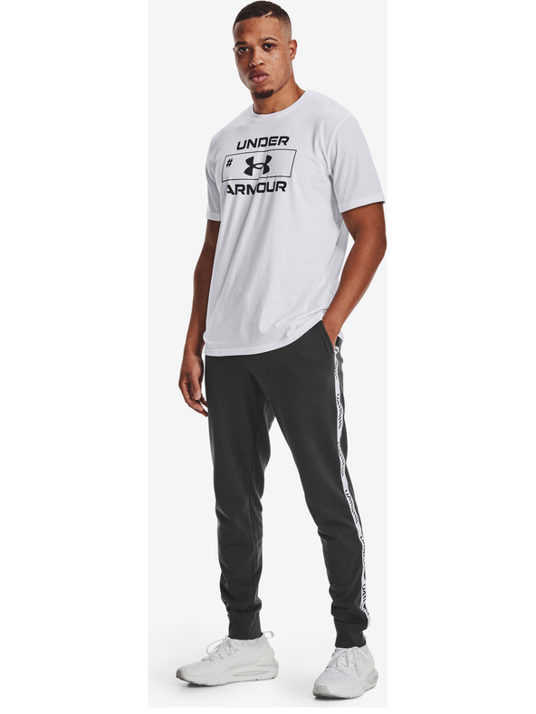 Under Armour Number Script Póló