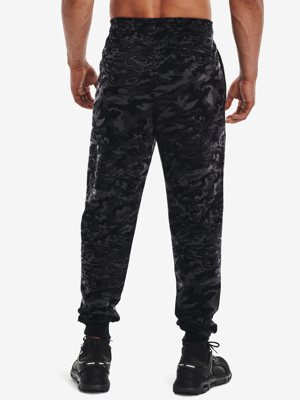 Under Armour Férfi melegítők Under Armour RIVAL FLC CAMO SCRIPT JGR