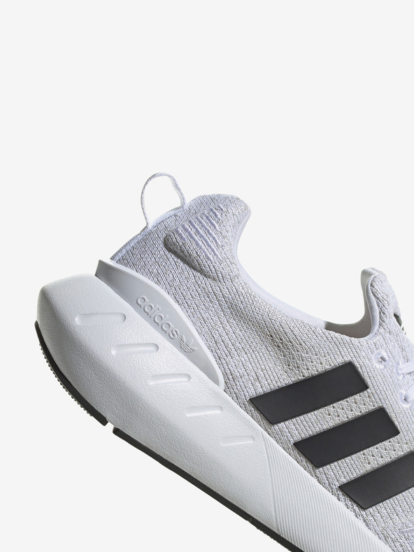 adidas Originals Swift Run 22 Sportcipő