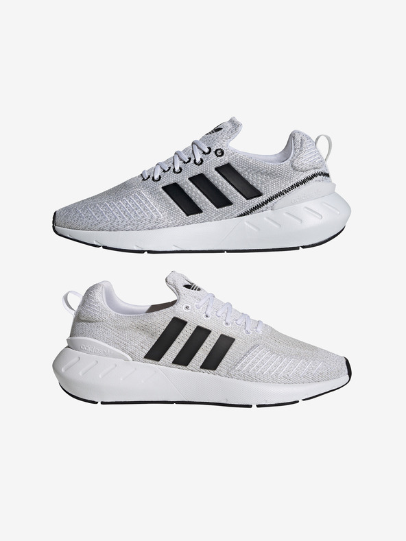 adidas Originals Swift Run 22 Sportcipő