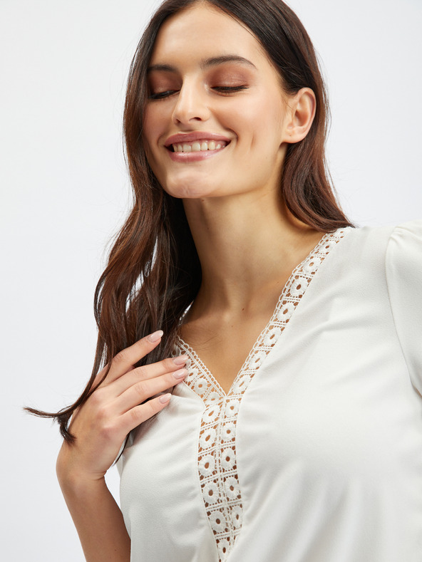 Orsay ORSAY fehér női póló díszítő elemekkel