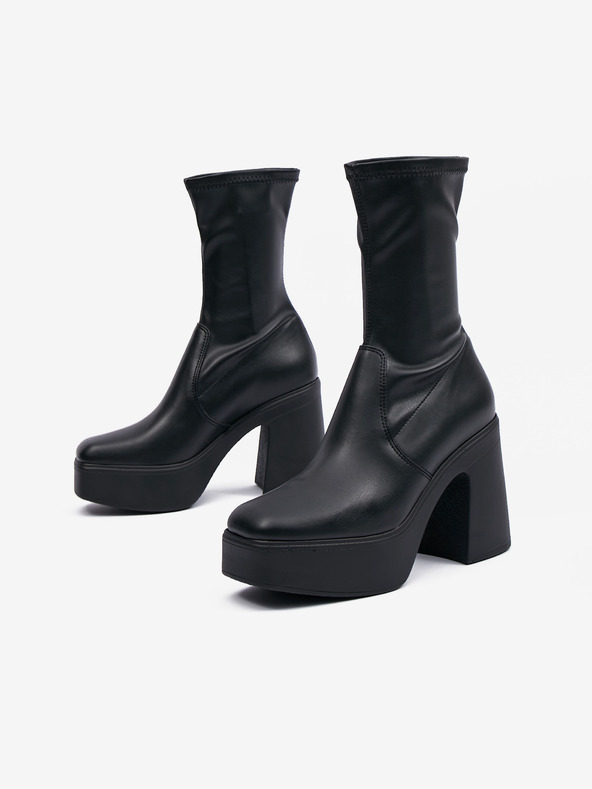 Steve Madden Fekete női Steve Madden Alacsony Phoenix sarokbetétes bokacsizma Steve Madden