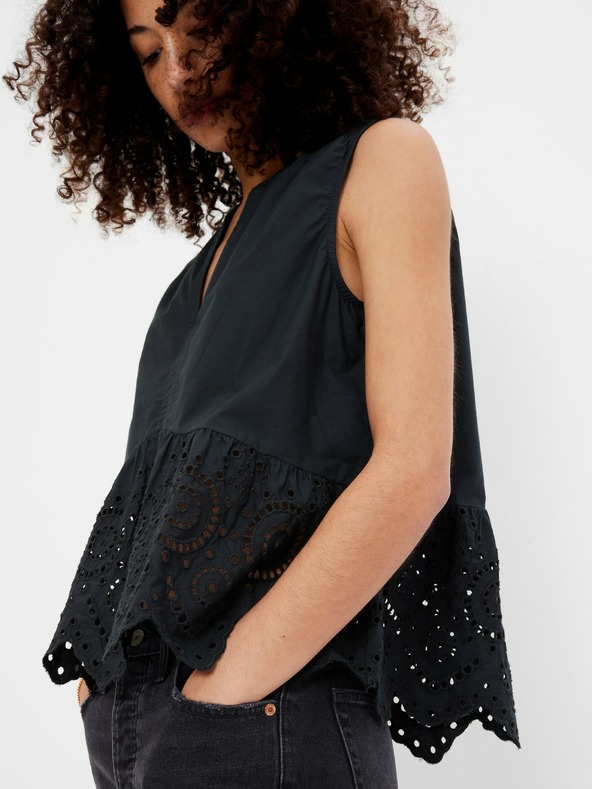 GAP Bavlněný peplum crop top s krajkou GAP