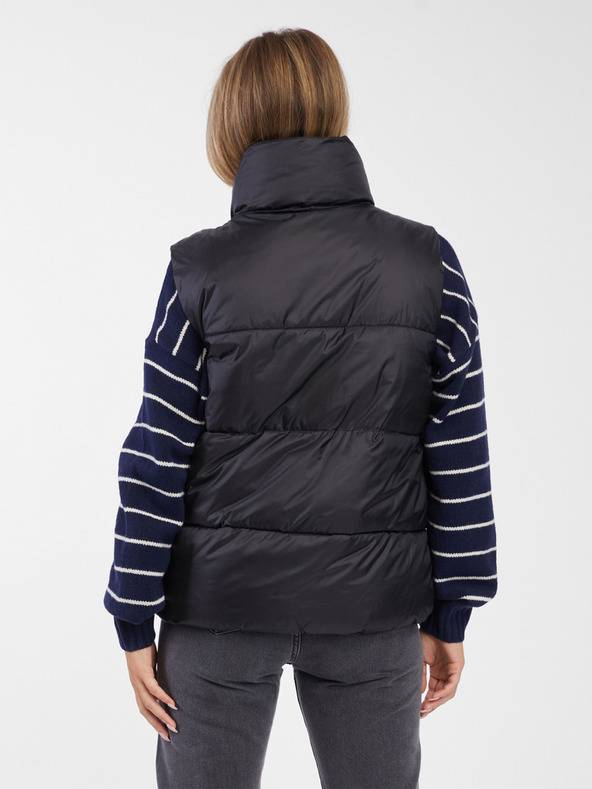 GAP Vízlepergető steppelt mellény PrimaLoft®-tal GAP