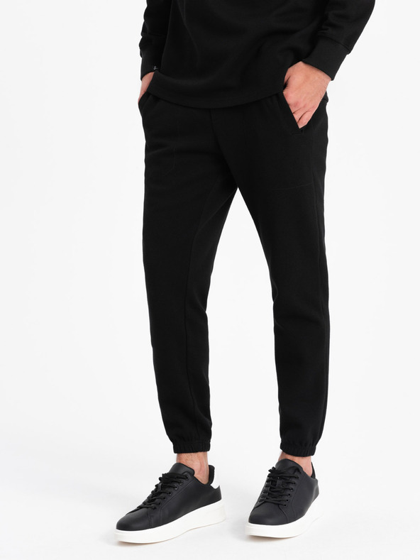 Ombre Clothing Fekete férfi pulóver póló gallérral + nadrág Ombre Clothing
