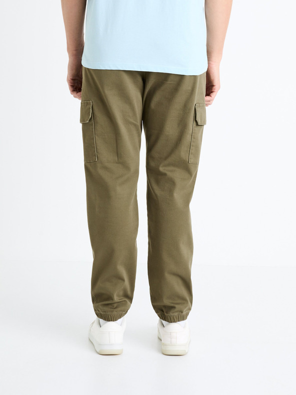 Celio Khaki színű férfi cargo nadrág Celio Dolyte