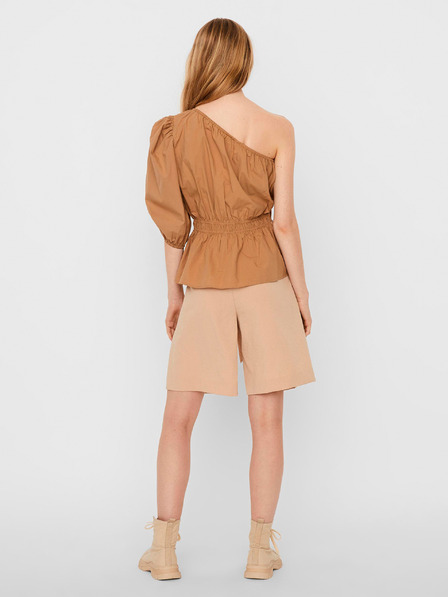 AWARE by VERO MODA AWARE AWARE barna aszimmetrikus blúz VERO MODA Olene-tól