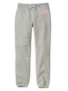 GAP Gyerek fleece sportnadrág logóval army GAP