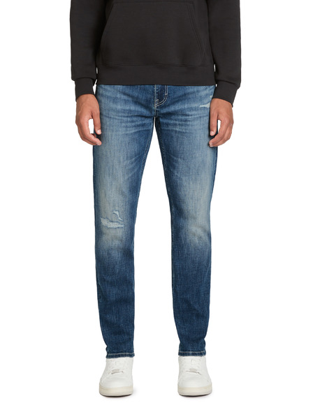 Celio Karcsú farmer Celio Jostroy