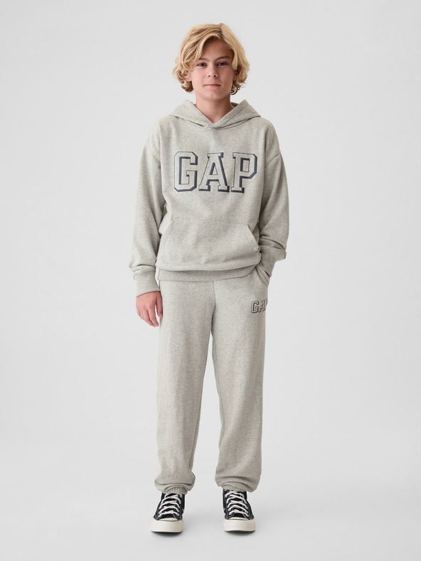 GAP Gyerek fleece sportnadrág logóval army GAP