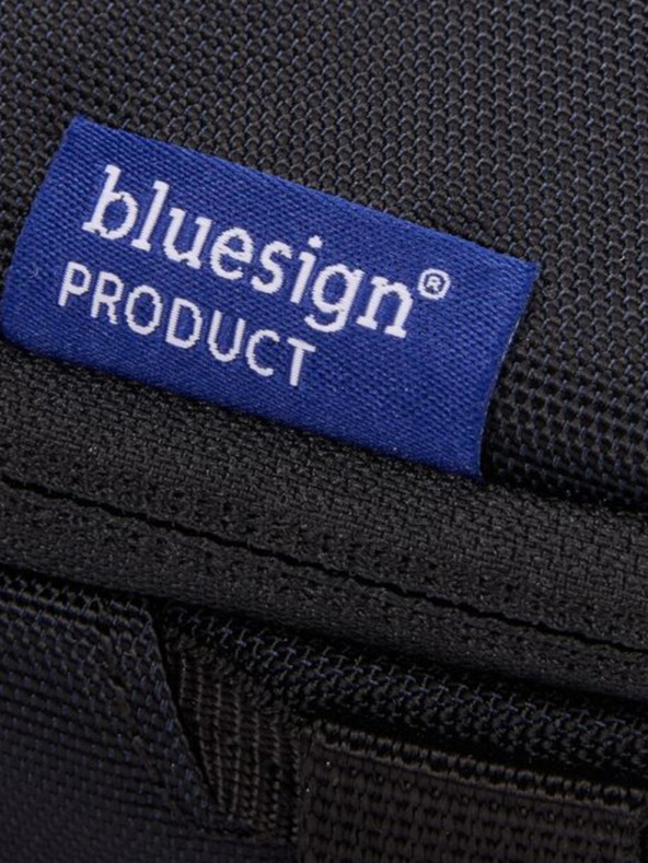 Thule Fekete Thule Subterra 2 5L válltáska