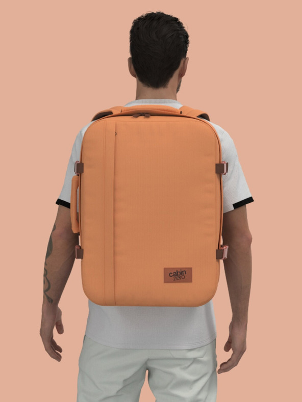 CabinZero Barna Női hátizsák CabinZero Classic 44L Gobi sands Brown női hátizsák