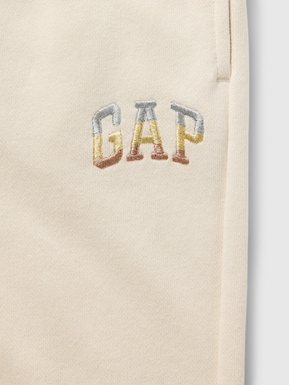GAP Gyerek fleece sportnadrág logóval army GAP