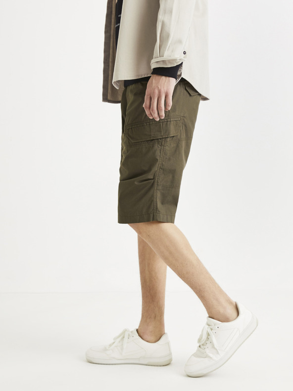 Celio Barna rövidnadrág Celio Tocourtebm Barna rövidnadrág Celio Tocourtebm