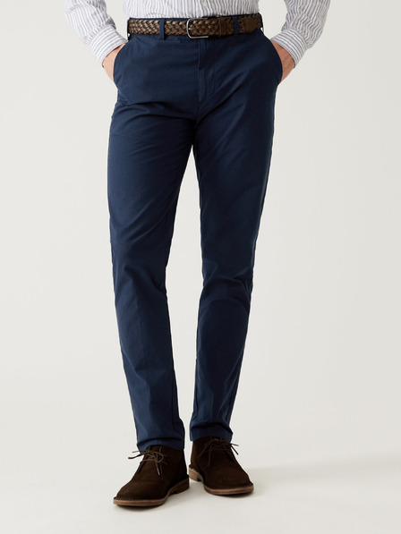 Marks & Spencer Sötétkék férfi slim fit chino nadrág övvel Marks & Spencer