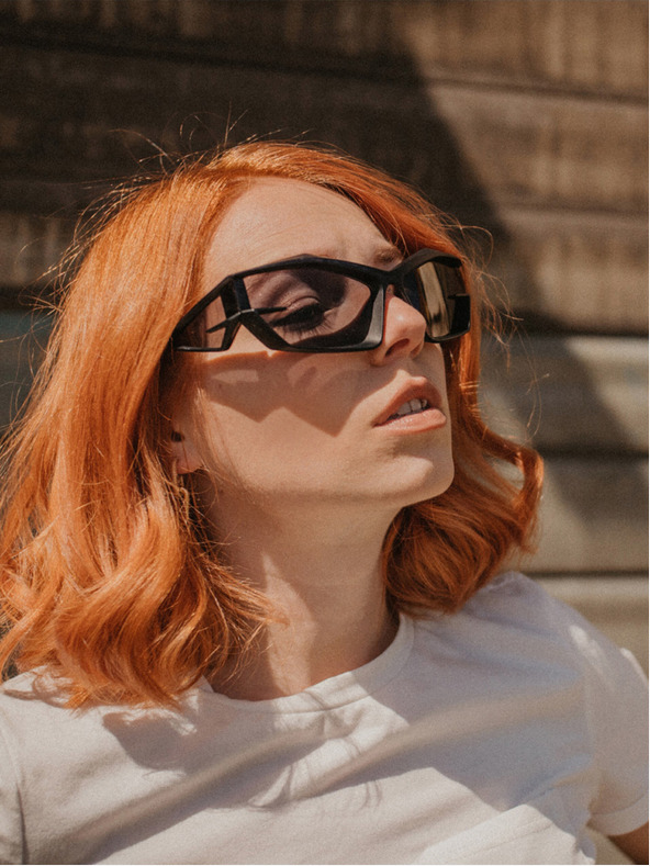 VEYREY VeyRey Unisex futurisztikus Calictor napszemüveg fekete univerzális