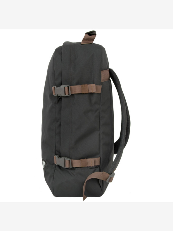 CabinZero Barna és fekete CabinZero Classic Sand hátizsák (36L)