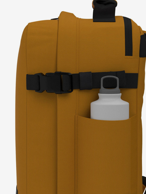 CabinZero Mustár uniszex hátizsák CabinZero Classic Tech (28L)