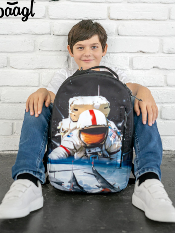 BAAGL  Fekete hátizsák Baagl eARTh - Cosmonaut by Caer8th