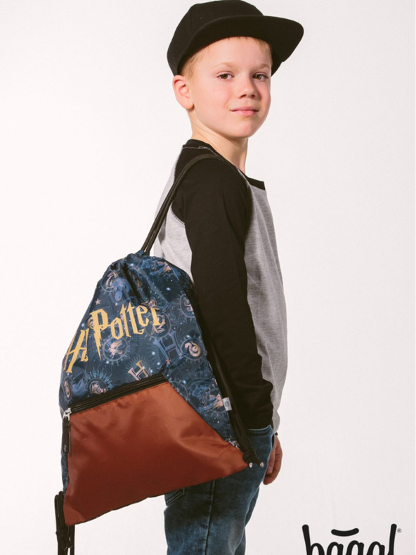 BAAGL  Fekete táska zsebbel Baagl Harry Potter Harry Potter Roxfort