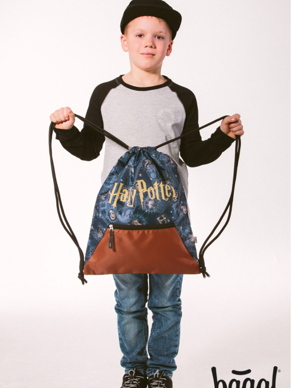BAAGL  Fekete táska zsebbel Baagl Harry Potter Harry Potter Roxfort
