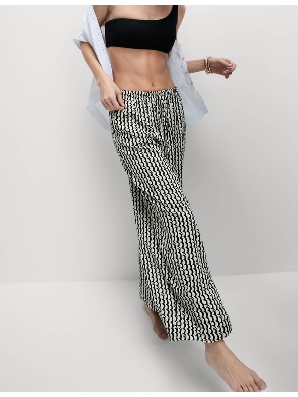 Marks & Spencer Geometriai mintás széles szárú nadrágszoknya Marks & Spencer fekete