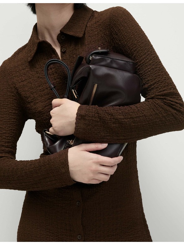 Marks & Spencer Texturált hüvelyes miniruha gallérral és teljes hosszában gombos záródással Marks & Spencer barna