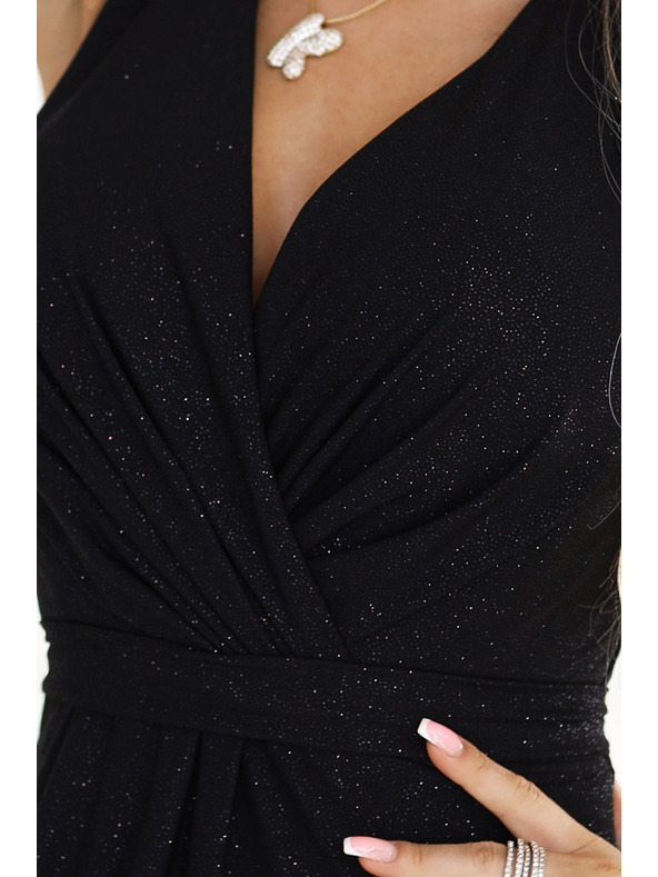 numoco Fekete női hosszú szatén ruha nyakkivágással és hasítékkal Numoco