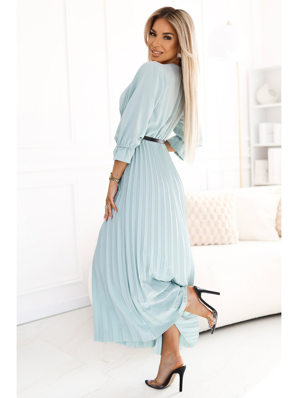 numoco Plasztikázott maxiruha nyakkivágással, övvel és 3/4 ujjal - Pasztell zsálya