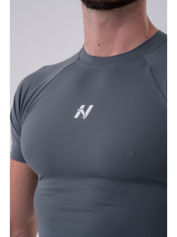 Nebbia Funkcionális karcsúsított póló 324 Nebbia