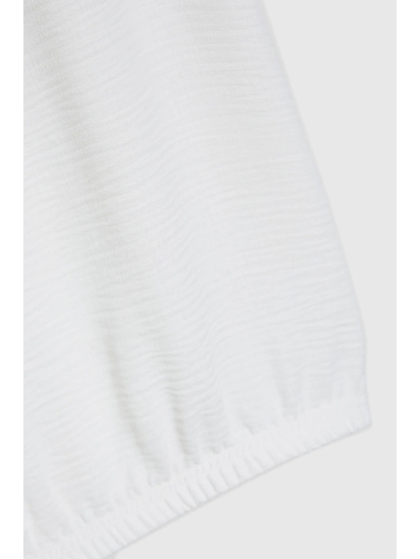 Moodo Women's White T-Shirt Moodo