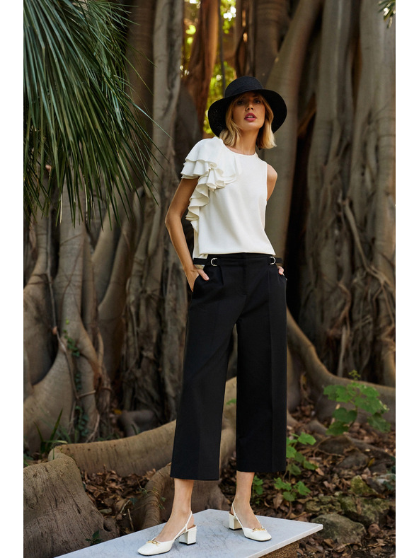 Moodo Women's White T-Shirt Moodo