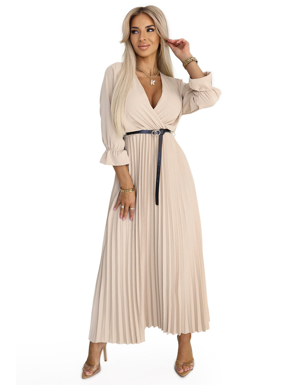 numoco 462-5 SERENA Pliszírozott maxi ruha dekoltázzsal, övvel és 3/4 ujjakkal - SÖTÉT BÉZS