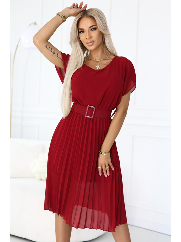 numoco 465-5 MIA Pliszírozott chiffon midi ruha széles övvel - bordó