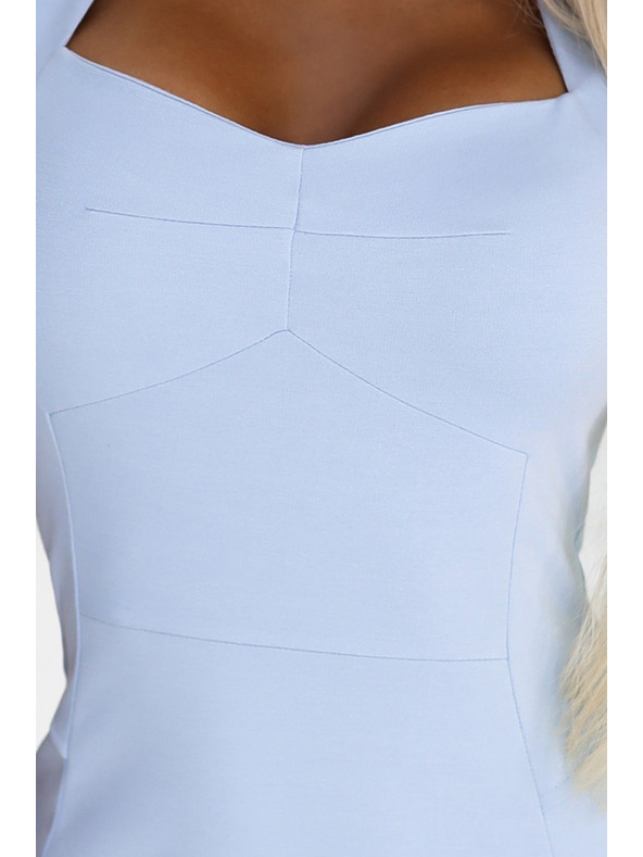 numoco 318-8 Elegáns midi ruha szép dekoltázzsal - világoskék