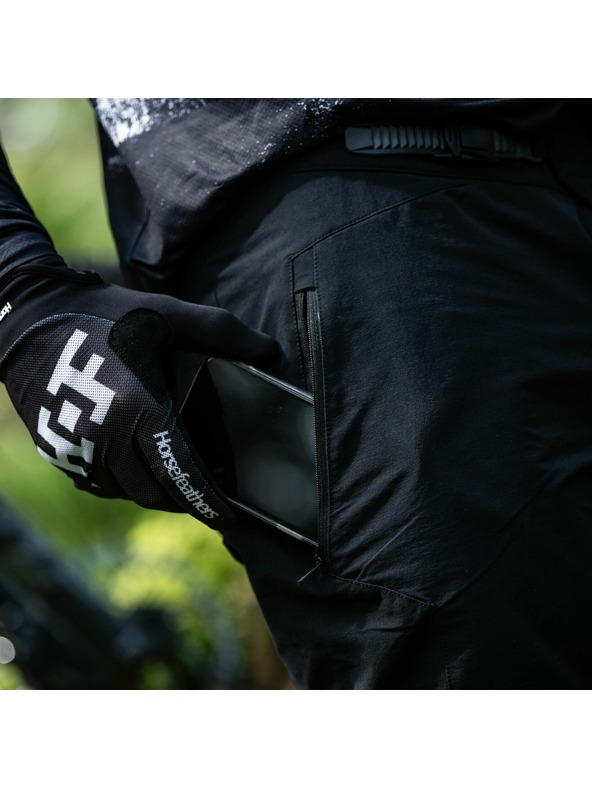 Horsefeathers Stoker kerékpáros nadrág - fekete HORSEFEATHERS