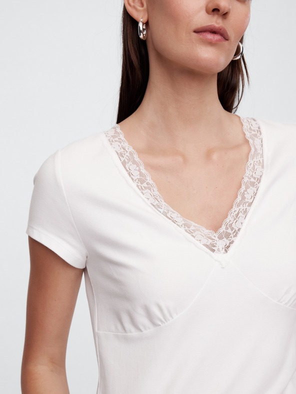 GAP Csipkés póló GAP