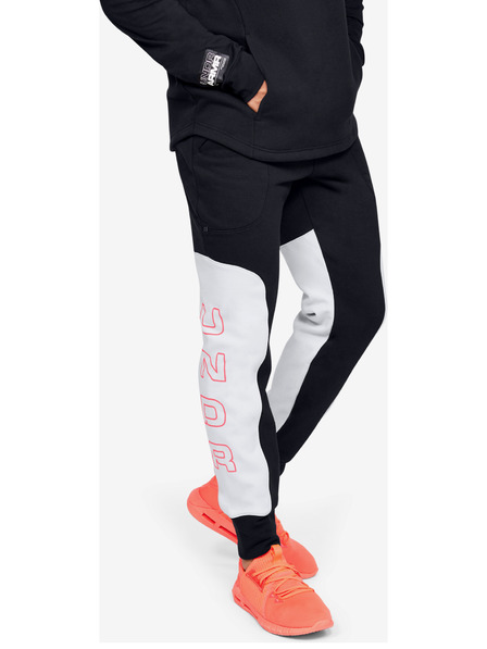Under Armour Férfi melegítők Under Armour Moments Fleece Pant